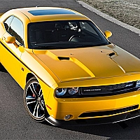 Dodge Challenger SRT8 Puzzle Game Cover