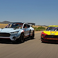 Drifting Mustang Slide Game Cover