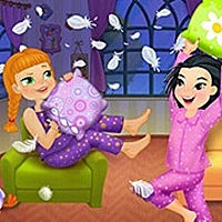Crazy Pillow Fight Sleepover Party Game Cover