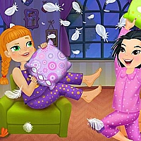 Crazy Pillow Fight Party Game Cover
